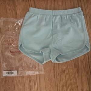 NWT Hanna Andersson Pale Blue Dolphin Vent Shorts 6-7Y